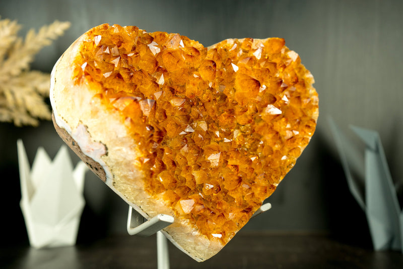 Großes AAA-Citrin-Herz mit hochwertigem goldorangefarbenem Citrin-Druzy