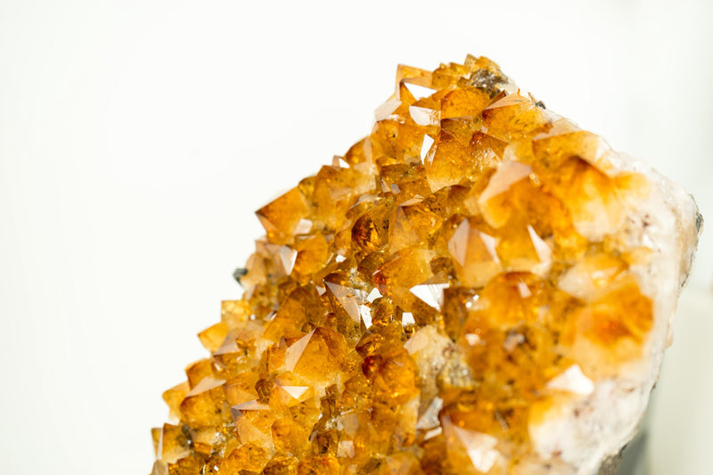 Goldener oranger Citrin-Cluster mit individuellem Ausstellungsständer, AAA-Qualität