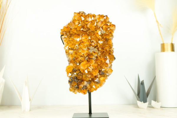 Goldener oranger Citrin-Cluster mit individuellem Ausstellungsständer, AAA-Qualität