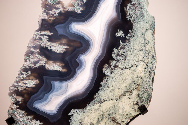 Moss, Blue & White Banded Agate Geode Slice with a Crocodile Drawing - E2D Crystals & Minerals