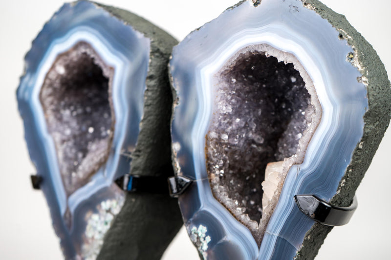 Lace Agate Angel Wings Geode with Blue and White Bands – Butterfly Geode - E2D Crystals & Minerals