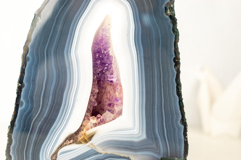 Gallery - Grade Blue & White Lace Agate Geode with Amethyst Druzy – All - Natural, Intact Agate Crystal Specimen (5.6 kg / 12.2 lb) - E2D Crystals & Minerals