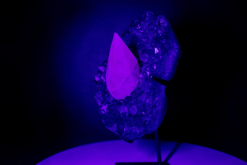 UV - Reactive Calcite on Brazilian Purple Amethyst Cluster – Natural Pristine 6.4 lb Collector Display - E2D Crystals & Minerals