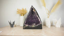 Wunderschöne Amethyst-Geodenkathedrale mit dunkelvioletten Drusen und vielen Blütenrosetten – 19,4 kg – 42,8 lb