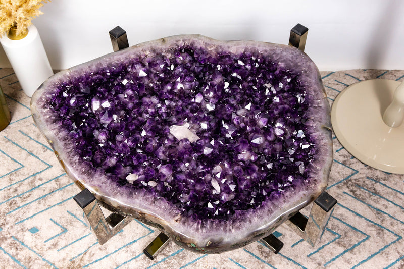 Amethyst Couchtisch auf handgefertigtem Inox-Sockel mit Amethyst Kristallgeode