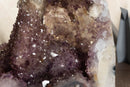 Seltene Amethyst-Geodenkathedrale mit Stalaktit und goldenem Goethit
