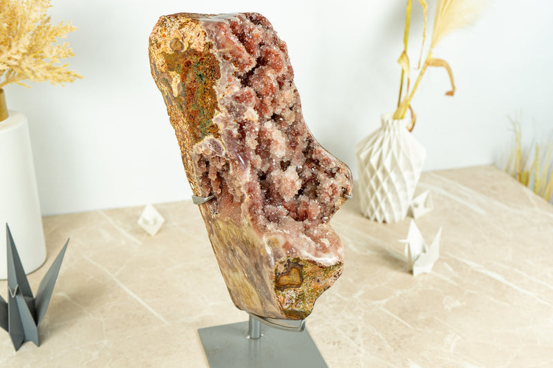 Große rosa Amethyst-Geode auf Ständer mit dunkelrosa Amethyst-Druse, rosa Amethyst – 6,9 kg – 15,1 lb