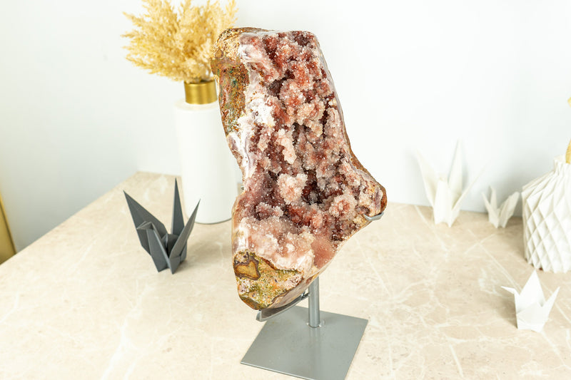 Große rosa Amethyst-Geode auf Ständer mit dunkelrosa Amethyst-Druse, rosa Amethyst – 6,9 kg – 15,1 lb