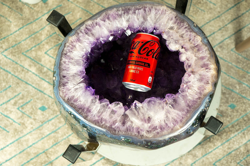 Amethyst mit Moosachat-Geode, Beistelltisch oder Couchtisch