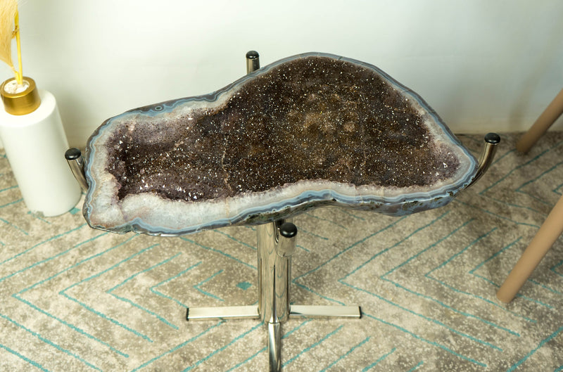 Galaxy Amethyst mit gebänderter Achat-Geode, Beistelltisch