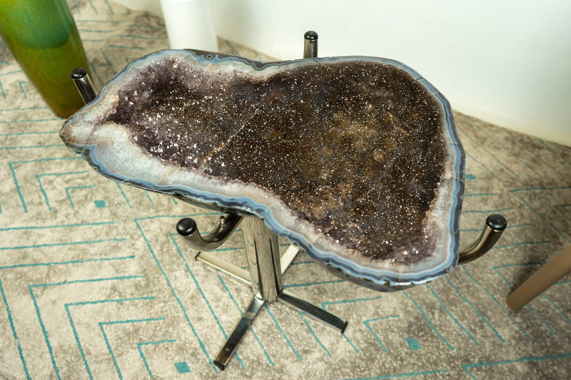 Galaxy Amethyst mit gebänderter Achat-Geode, Beistelltisch