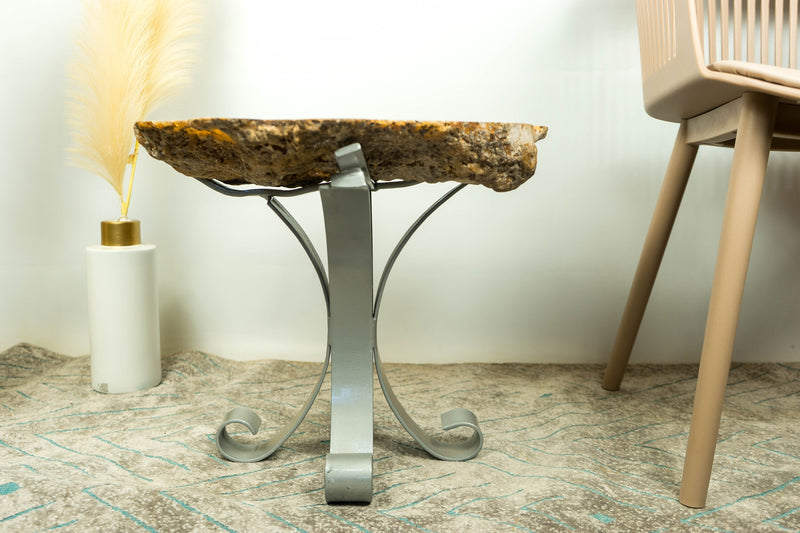 Couchtisch (oder Beistelltisch) aus Kristall mit einer seltenen rosa Amethyst-Geode
