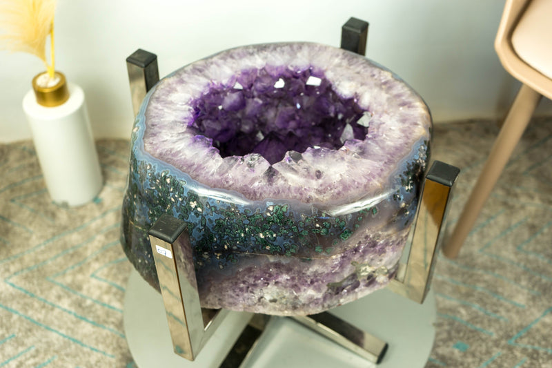Amethyst mit Moosachat-Geode, Beistelltisch oder Couchtisch
