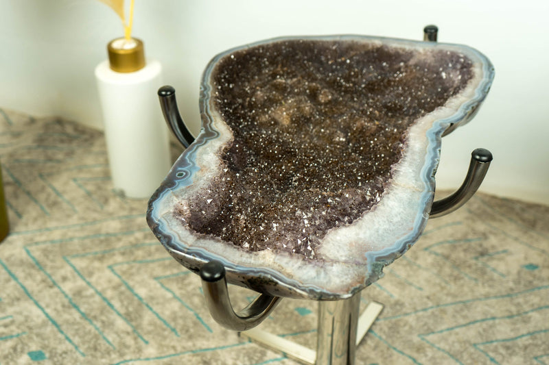 Galaxy Amethyst mit gebänderter Achat-Geode, Beistelltisch