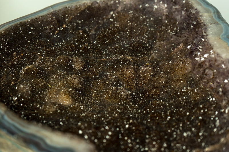 Galaxy Amethyst mit gebänderter Achat-Geode, Beistelltisch
