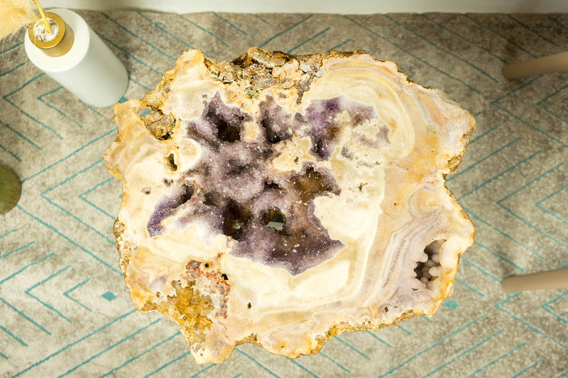 Couchtisch (oder Beistelltisch) aus Kristall mit einer seltenen rosa Amethyst-Geode