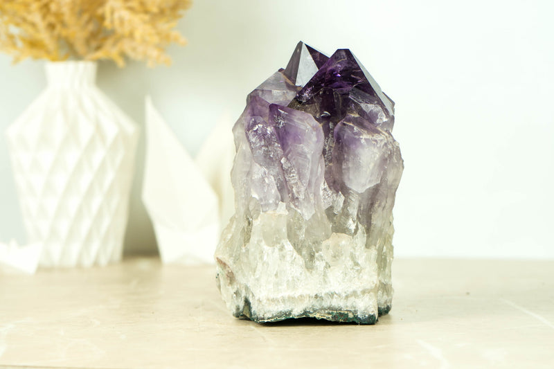 Tief und satt violetter Amethyst-Cluster mit XL-Traubengelee-Amethyst-Druzy