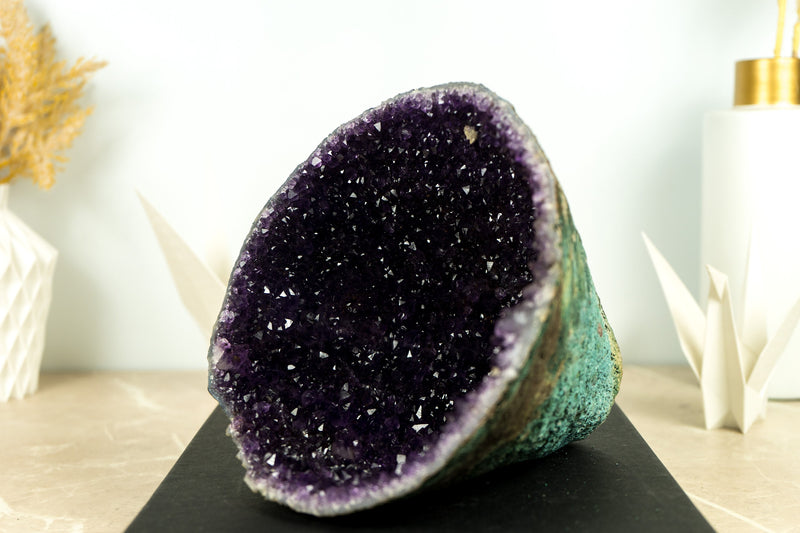 Alle natürlichen Amethyst Geode Höhle mit tief lila Galaxy Amethyst Druzy
