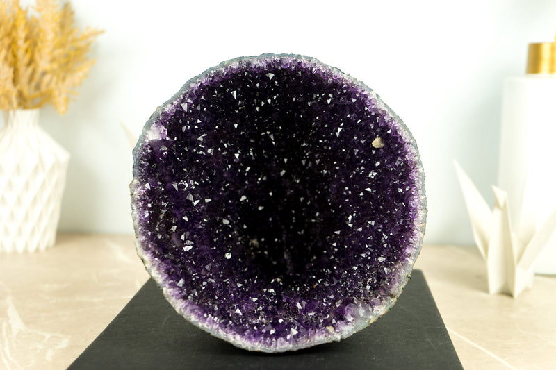 Alle natürlichen Amethyst Geode Höhle mit tief lila Galaxy Amethyst Druzy
