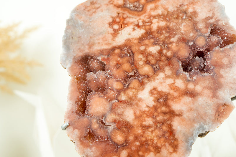 Natürliche rote und rosa Amethyst-Geode mit tiefrotem Amethyst-Druzy