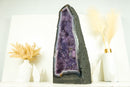 Hohe Kathedrale aus Spitzenachat-Geode mit lavendel-violettem Galaxie-Amethyst und Blumenrosette