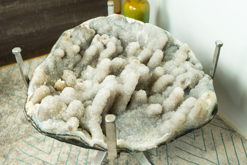 Seltener Couchtisch mit Stalaktit-Amethyst-Geode, handgefertigtem Sockel und extragroßem Amethyst-Kristall-Stalaktit