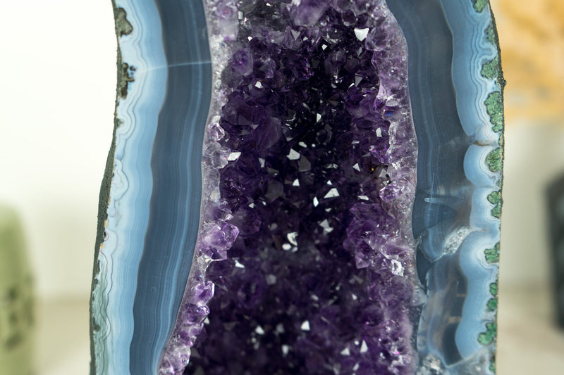 Wunderschöner blauer Spitzenachat mit tiefvioletter Amethystgeode