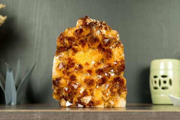 AAA-Citrin-Kristallcluster mit orangefarbenem Madeira und Galaxy-Citrin-Druzy