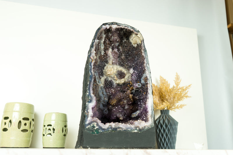 Galaxy Amethyst Geode Kathedrale mit Zucker Druzy und seltenen Einschlüssen, natürlich