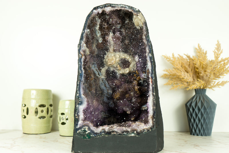 Galaxy Amethyst Geode Kathedrale mit Zucker Druzy und seltenen Einschlüssen, natürlich