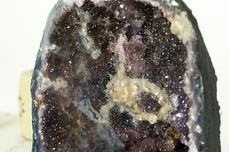 Galaxy Amethyst Geode Kathedrale mit Zucker Druzy und seltenen Einschlüssen, natürlich