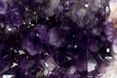 Große, tiefviolette Amethyst-Kristallgeode-Kathedrale, mit seltenem Amethyst-Drusenstein