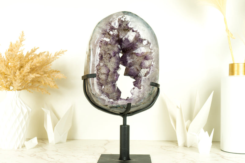 Seltene Amethyst-Krone-Geodenscheibe mit großem funkelndem Amethyst-Druzy auf einem drehbaren Ständer