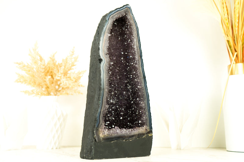 Paar natürliche blaue Spitzenachat-Geoden mit funkelndem Lavendel-Amethyst, ein dekoratives Mittelstück