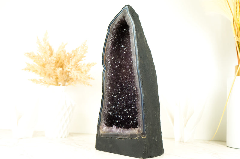 Natürliche blaue Spitzenachat-Geode mit funkelndem Lavendel-Amethyst