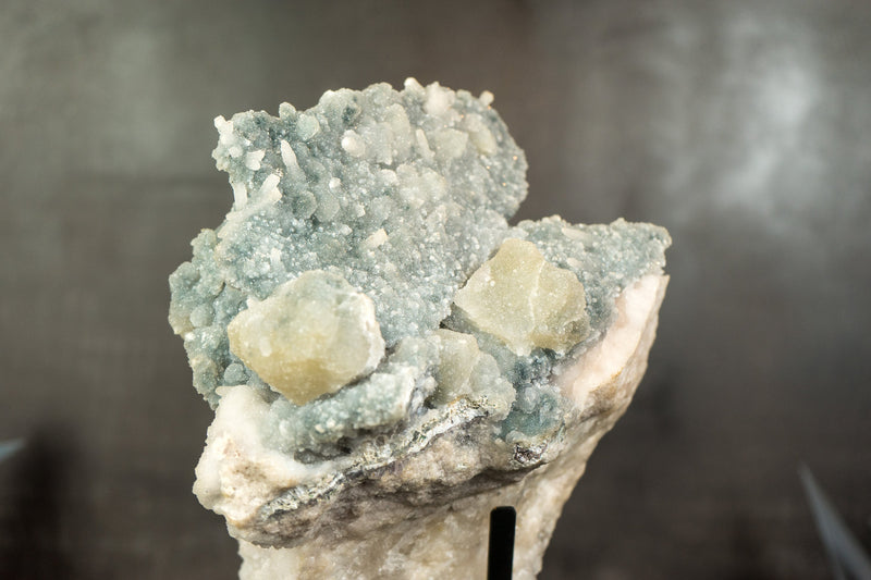 Natürliches anatomisches Kristallherz mit grünem und weißem Zucker-Druzy-Amethyst