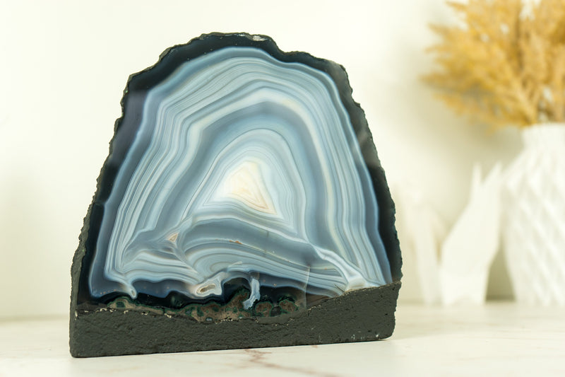 Lace Agate Geode Self Standing - Natural Blue Banded Agate Geode - 3.1 Kg - 6.7 lb