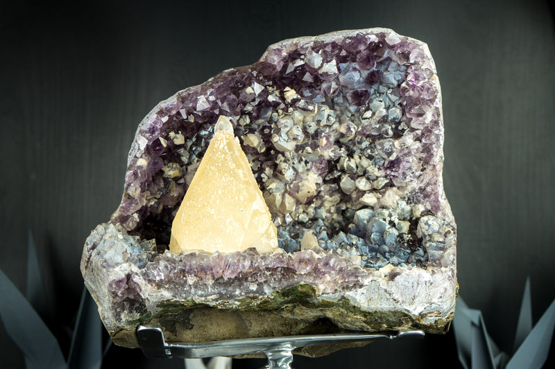 Superb Calcite on Amethyst Specimen from the Toldinho Mine, Collector Grade Calcite