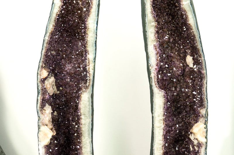 Paar 5 Fuß hohe große Amethyst-Geodenkathedralen mit funkelnden Einschlüssen aus Lavendel-Amethyst, Kalzit und Goethit