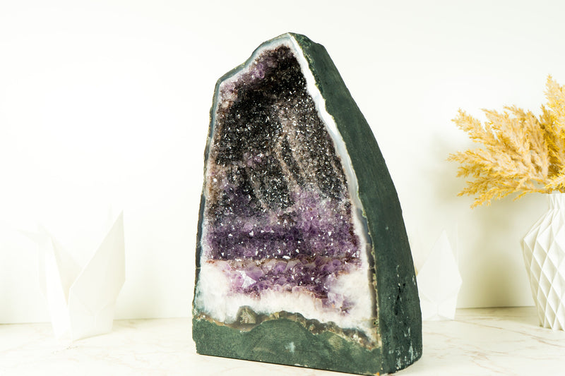 Natürliche Galaxy Amethyst Geode mit seltenem zweifarbigen Amethyst Druzy und blau gebändertem Achat